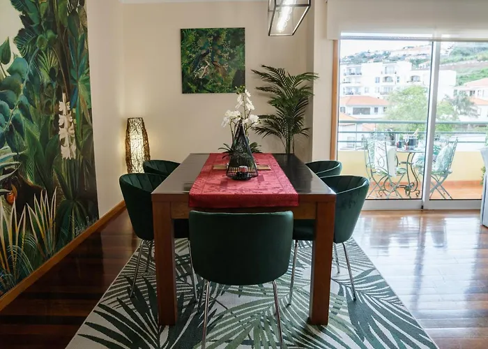 Delmar By Lovelystay Апартаменты